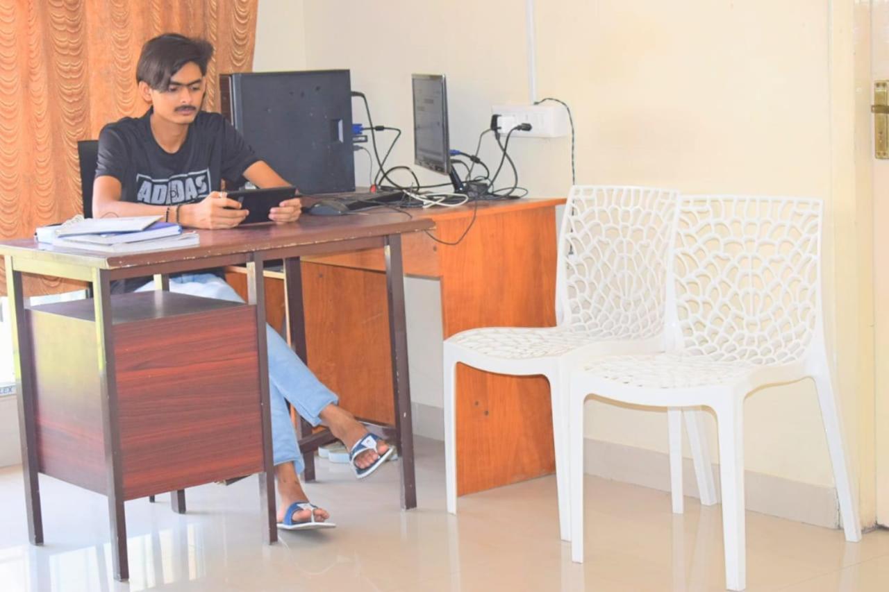 كولكاتا The Tavern Orchid Hotel المظهر الخارجي الصورة